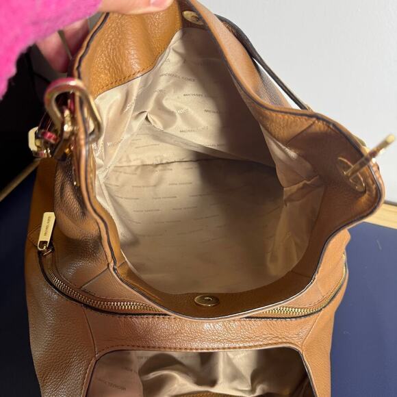 MICHAEL Michael Kors Fulton Large Shoulder Tote - Picture 3 of 10